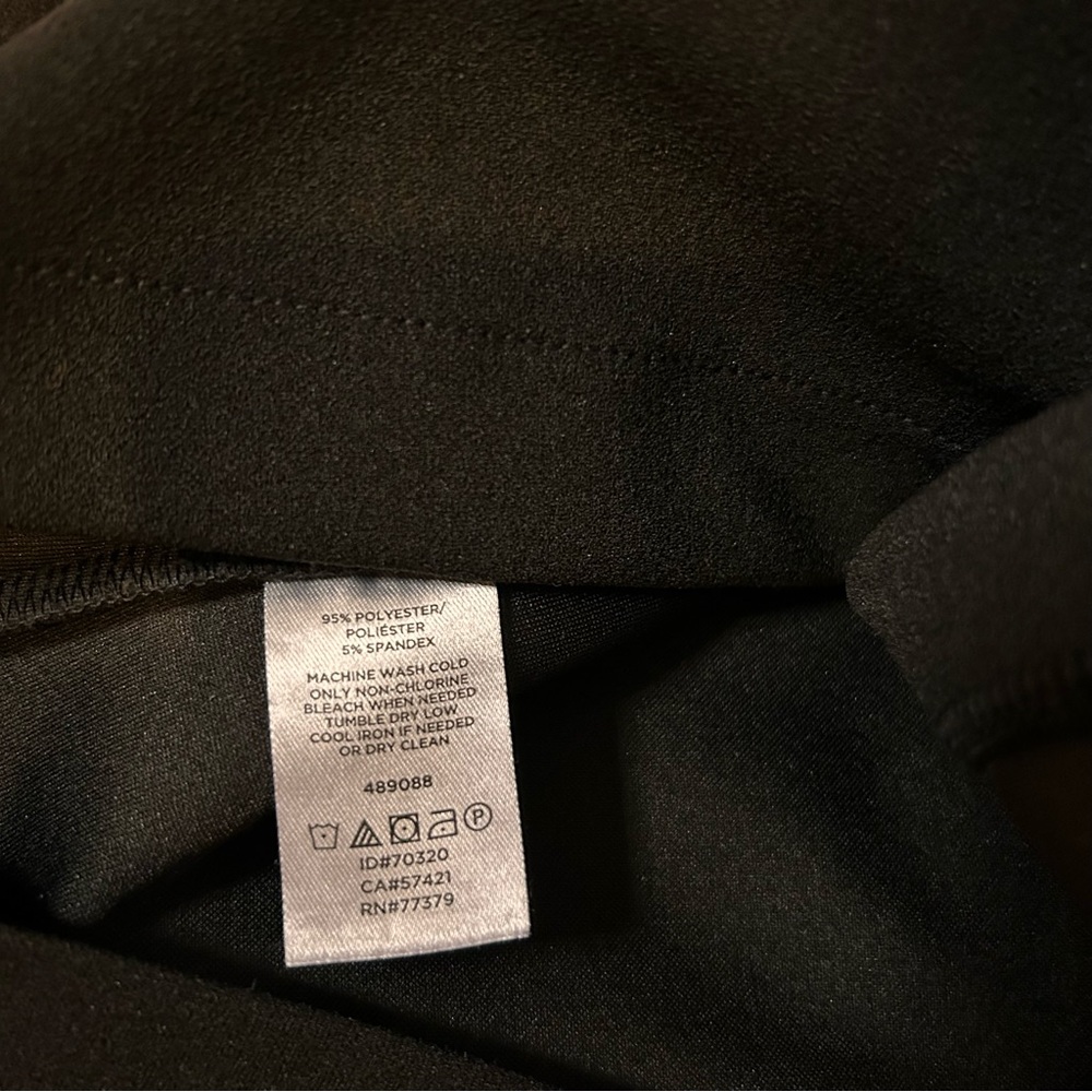 Ann Taylor Black Bow Blouse - Size Medium - Picture 10 of 10